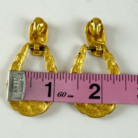 Statement Earrings Gold Tone Textured Twist Dangle Clip On - Picture 4 of 4